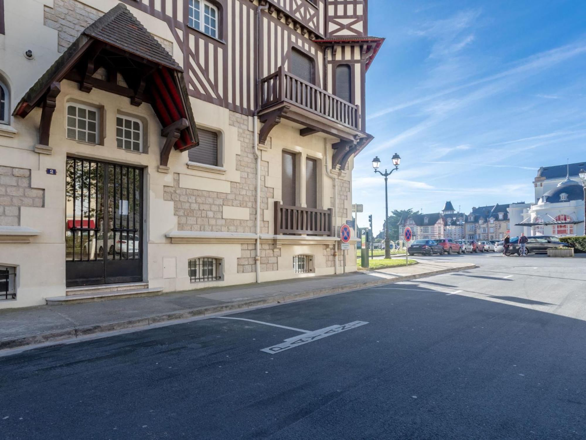 Apartment Le Normandie Home By Interhome Cabourg Exterior photo